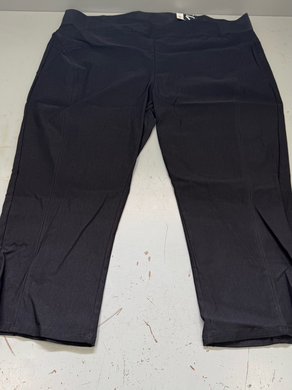 Simply Vera Vera wang women’s Black trousers capri pants plus size 20 w